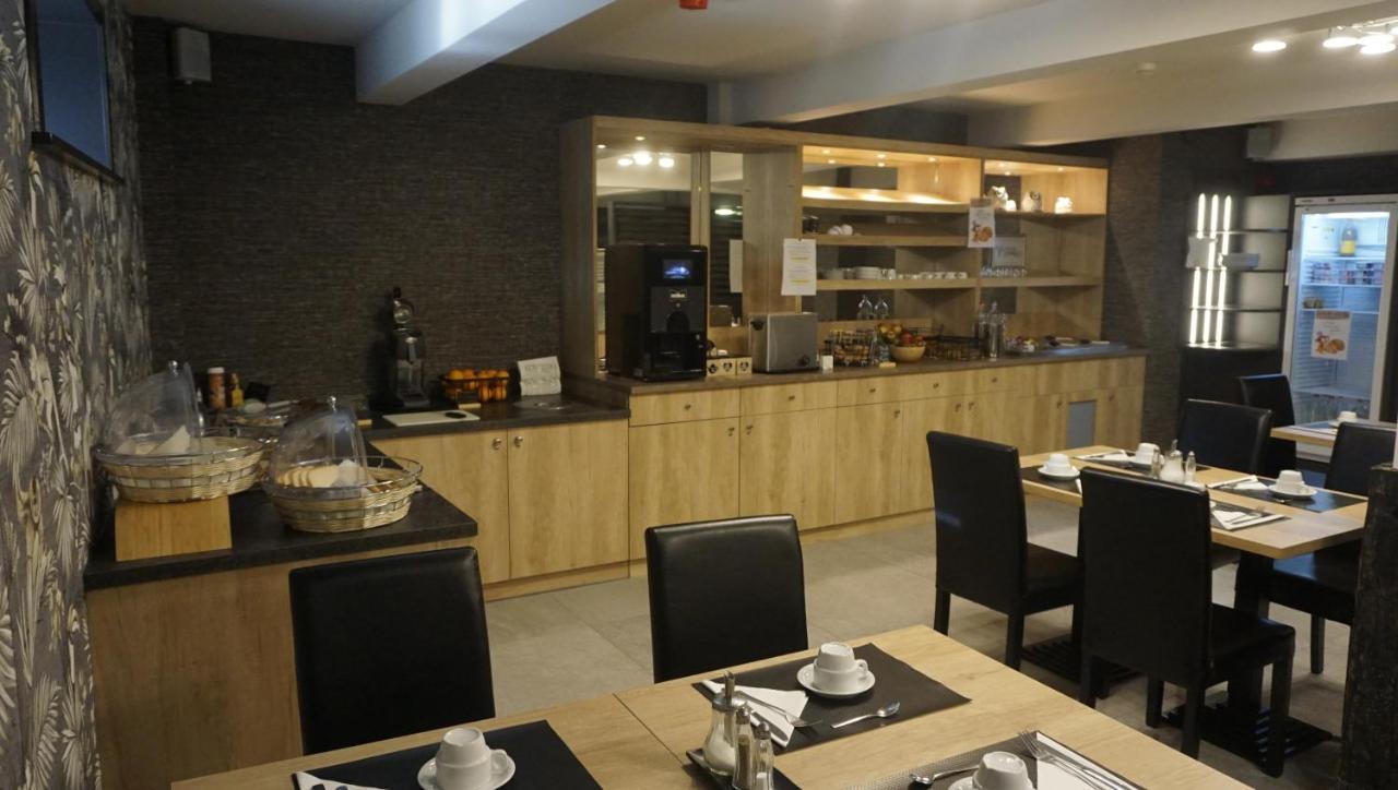 圣丹尼尔酒店 Péruwelz 外观 照片